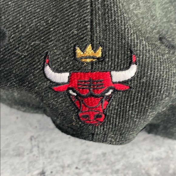 Chicago Bulls Artist Series Hat - Picture 6 of 8